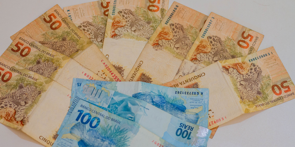 INSS bate o MARTELO e mais de mil pessoas podem ter direito ao repasses anual de R$ 16.944 feito pelo Governo Federal; confira
