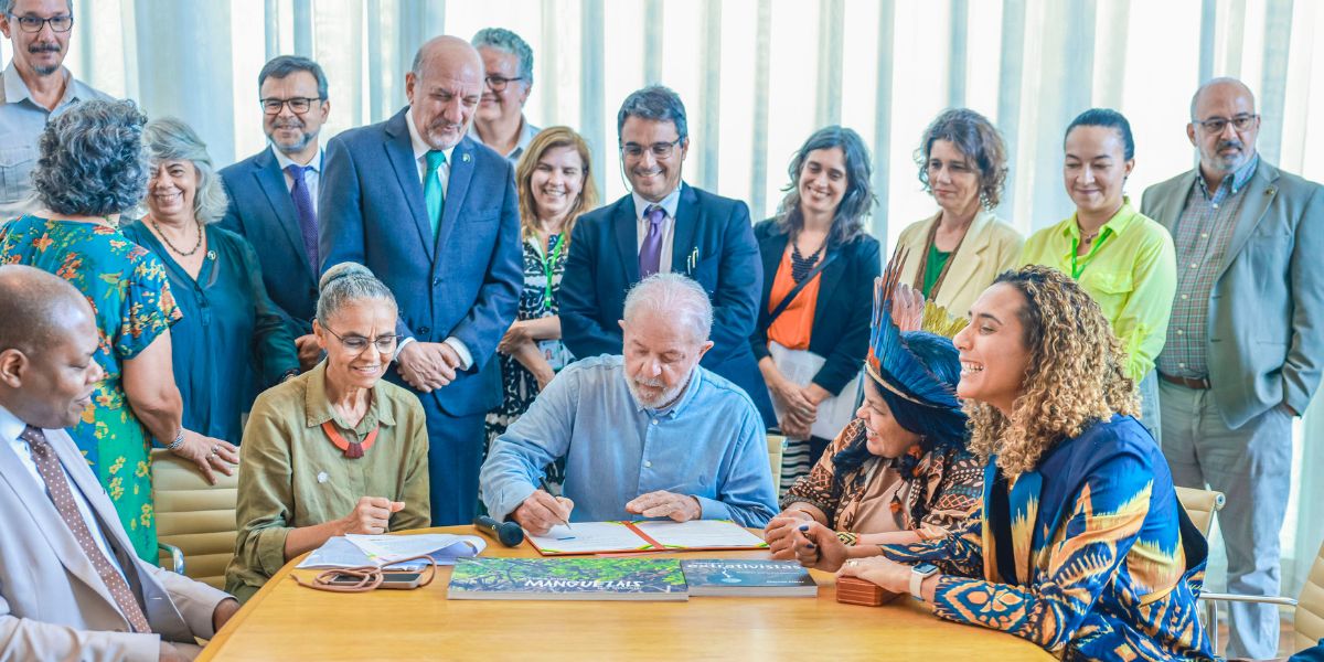 Descubra as 8 novas medidas implementadas pelo governo Lula para combater fraudes no Bolsa Família e garantir transparência.