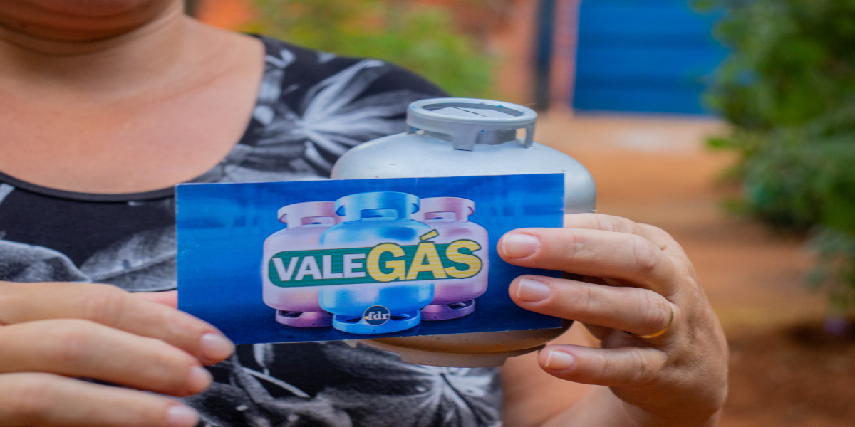 Confira as últimas notícias sobre o auxílio gás e se prepare para as datas de pagamento anunciadas pelo governo.