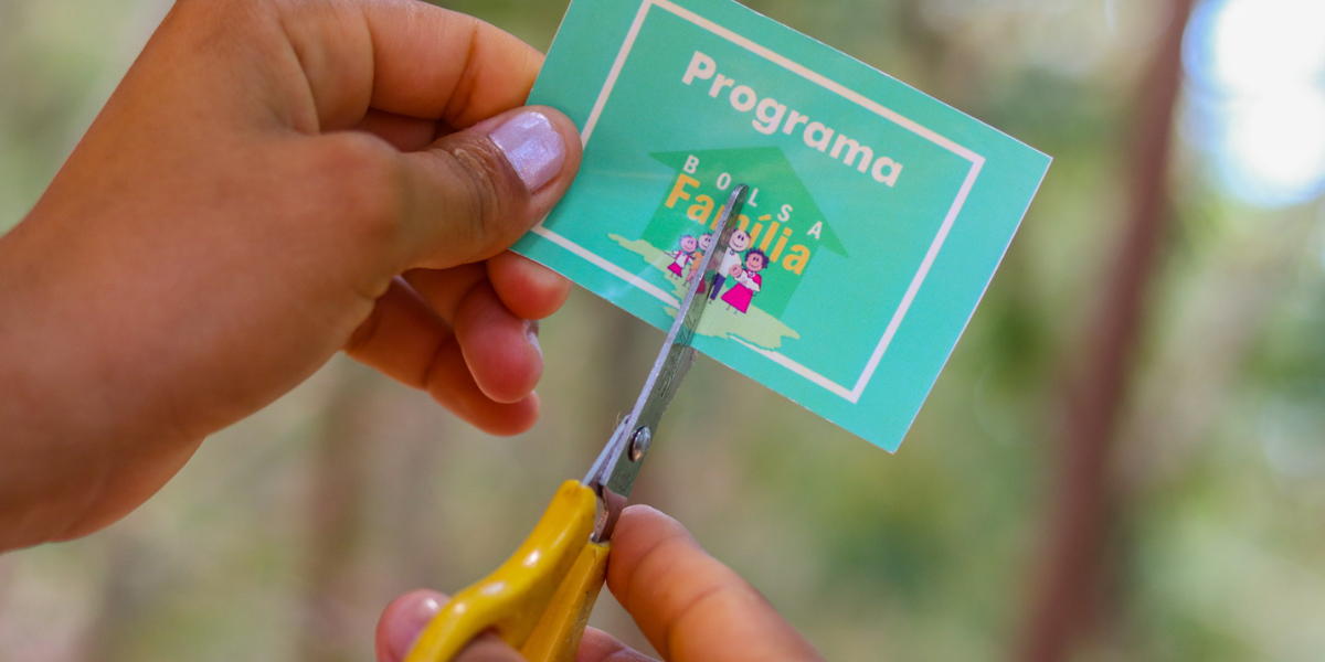 URGENTE! PL pode BLOQUEAR o Bolsa Família de vários brasileiros neste mês; o motivo é SURPREENDENTE