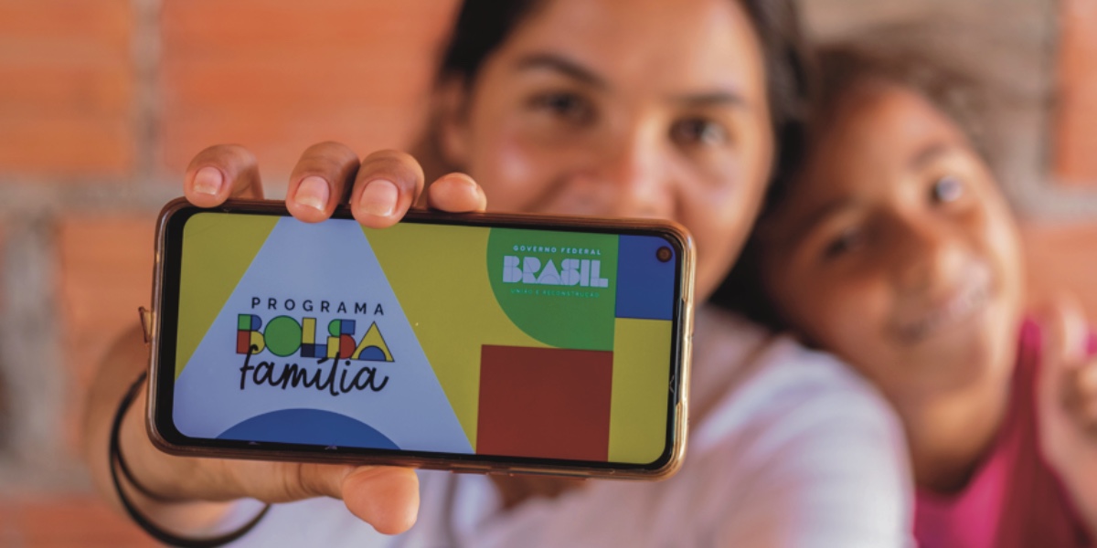 Confira o cronograma do Bolsa Família atualizado e veja quais NIS ainda irão receber este mês.