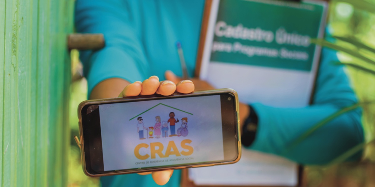 Descubra a verdade sobre os boatos de que Lula proibiu visitas do CRAS às casas dos beneficiários do Bolsa Família e evite acreditar em fake news.