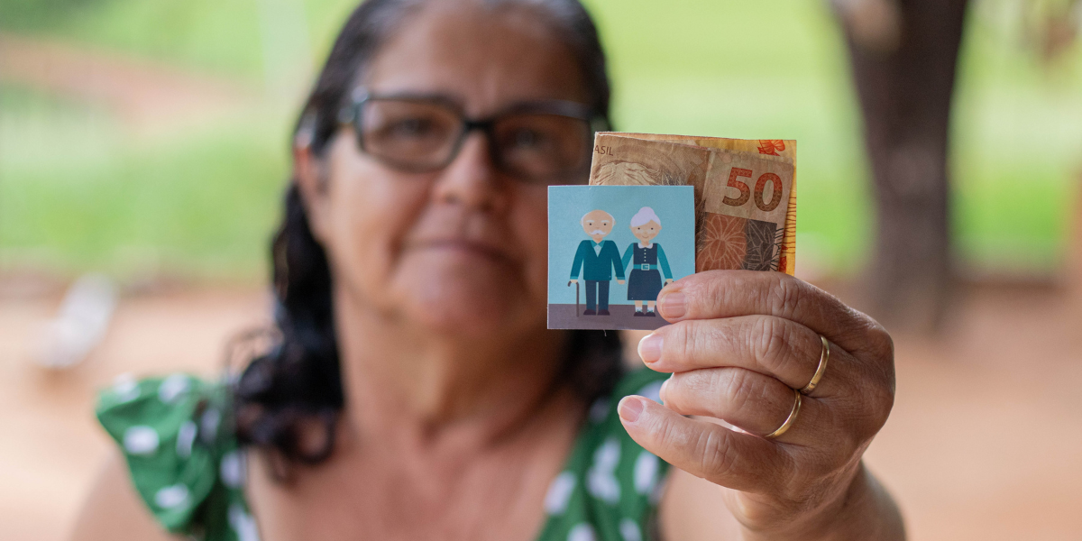 Foco nos idosos! Garanta ainda hoje R$ 1,4 mil + 2 bônus