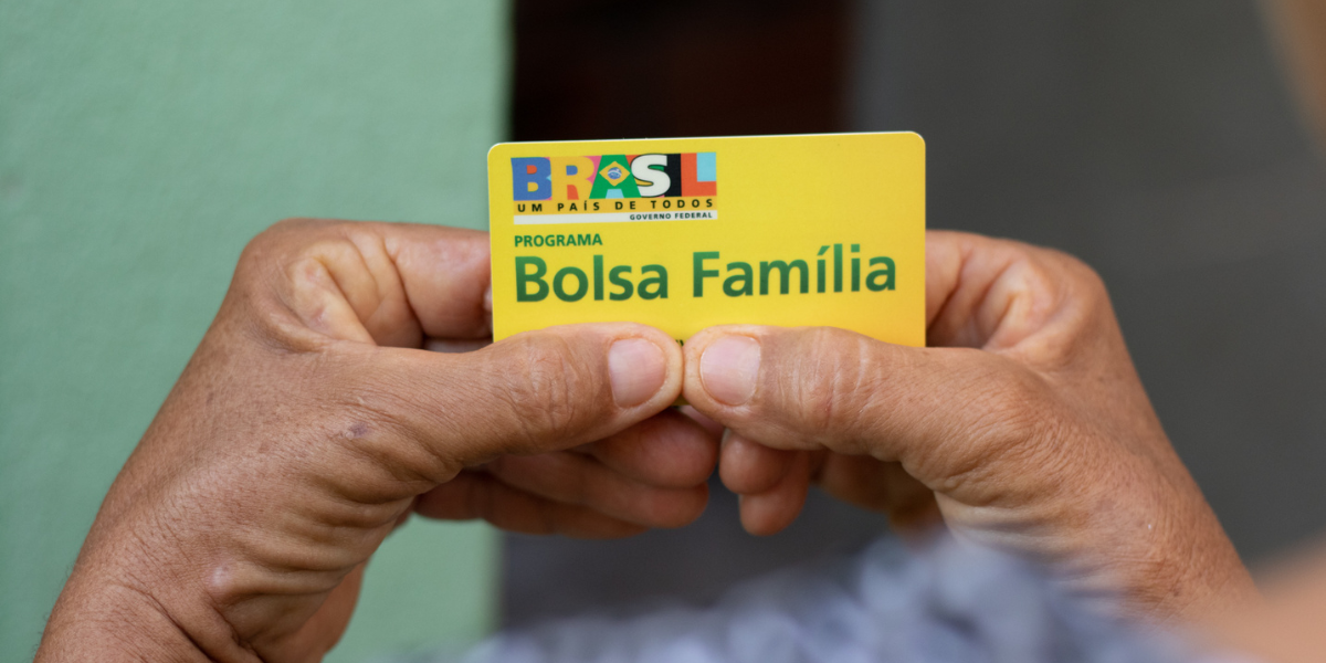 Quem não votou ou votou nulobranco será SUSPENSO do Bolsa Família Veja se há punições!