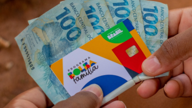 Bolsa Família concede direito ao abono salarial Saiba como funciona este EXTRA de R$ 1.412