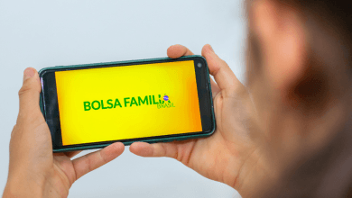 Desligamento voluntário pode BLOQUEAR o Bolsa Família Cuidado! R$ 750 ou mais está em jogo!