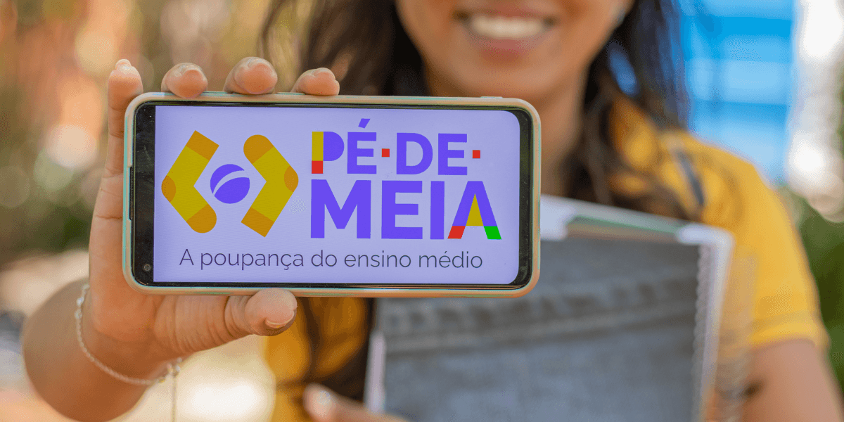 Pé-de-meia proporciona aos jovens brasileiros chances para mudar de vida e BÔNUS superiores a R$ 9 mil!