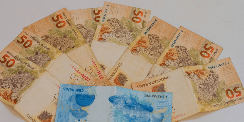 Até setembro, programa que repassa mais de R$ 8 mil aos brasileiros deve selecionar novos NIS; confira a lista!