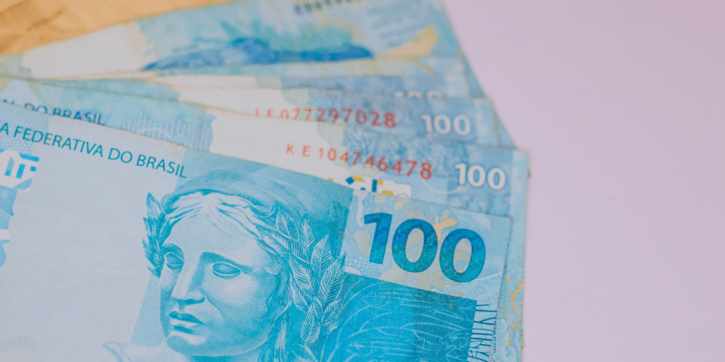 Quase 400 mil famílias podem receber EXTRA de mais de R$ 5 mil! Veja os NIS