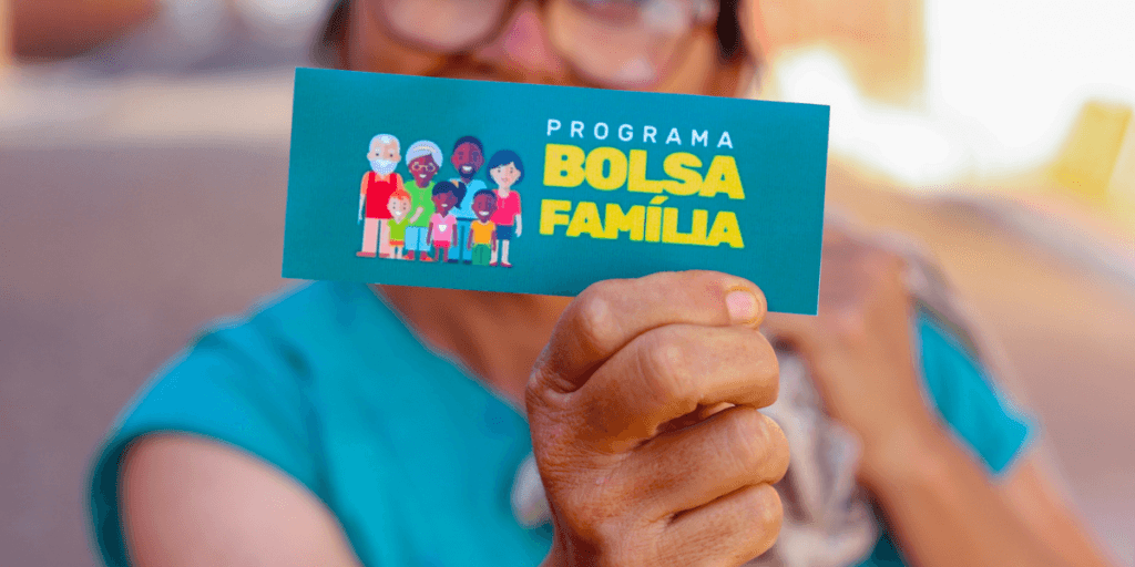 Quem mora sozinho deve ter atenção REDOBRADA nas regras do Bolsa Família; confira!