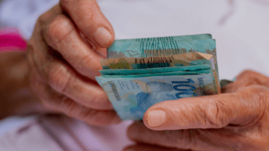 Tem que atualizar Descubra se você precisa ajustar seus dados junto ao Governo e não perca extra de R$ 1,4 mil!