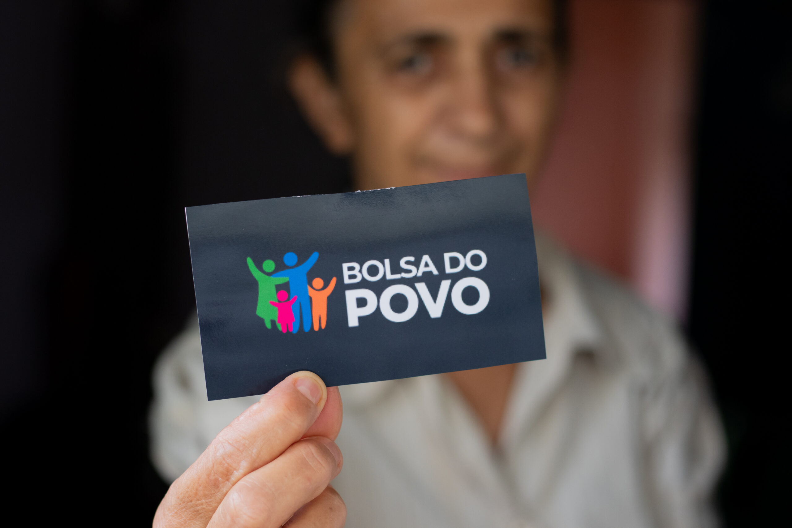 Bolsa do Povo surge como ALÍVIO para desempregados