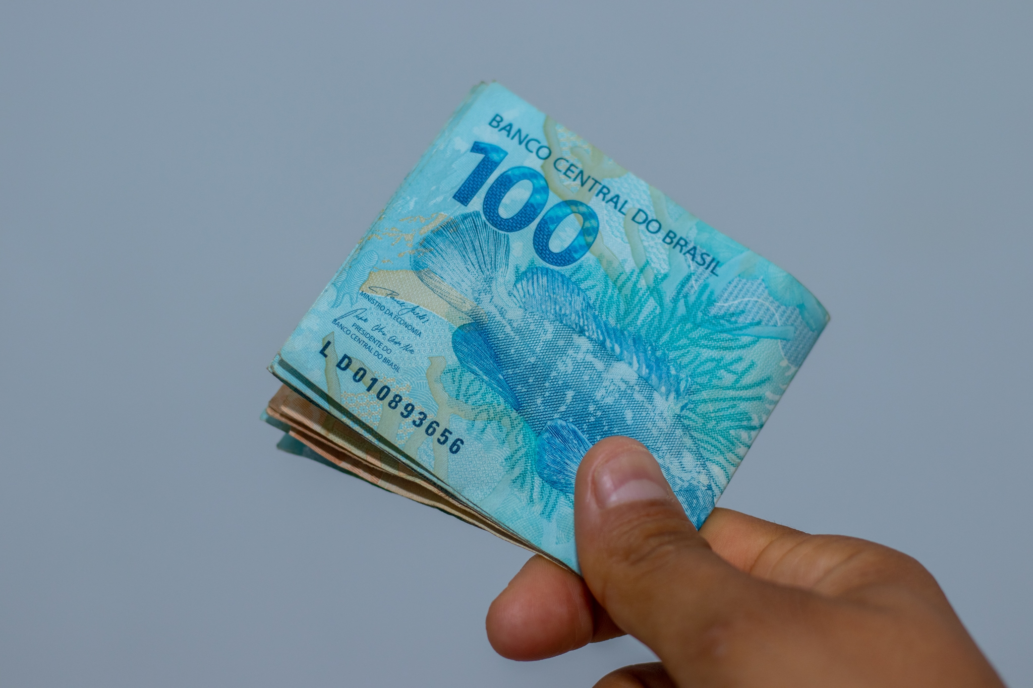 Governo paga auxílio de R$ 540 para DESEMPREGADOS