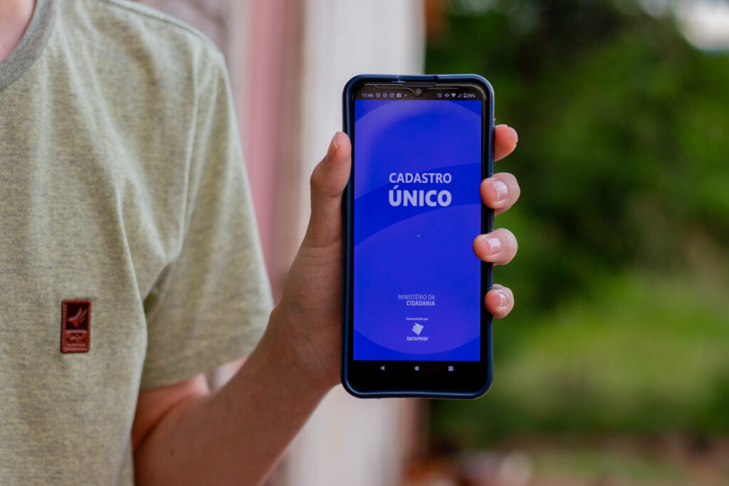 Se você é beneficiário doo CadÚnico, veja quais benefícios juntos te entregam mais de R$ 3 mil no mês.
