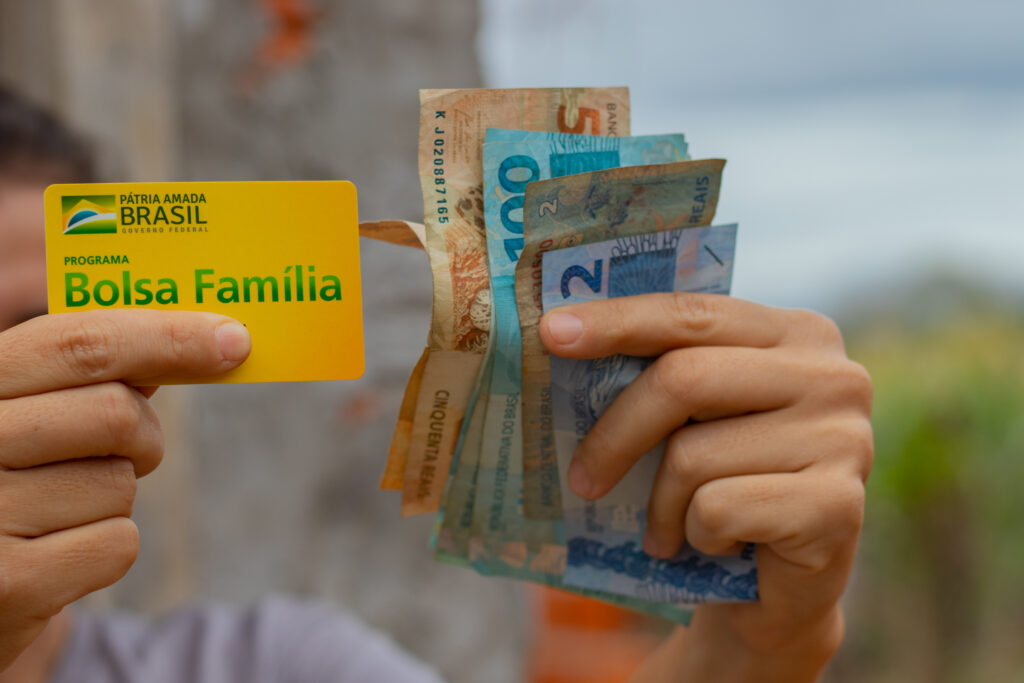 Recentemente, especialistas constataram que o golpe do Bolsa Família pode ter ligação com as bets.