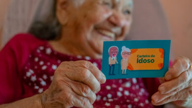 Os idosos podem ter acesso a diversos benefícios importantes com ajuda do CadÚnico. Veja como conseguir!