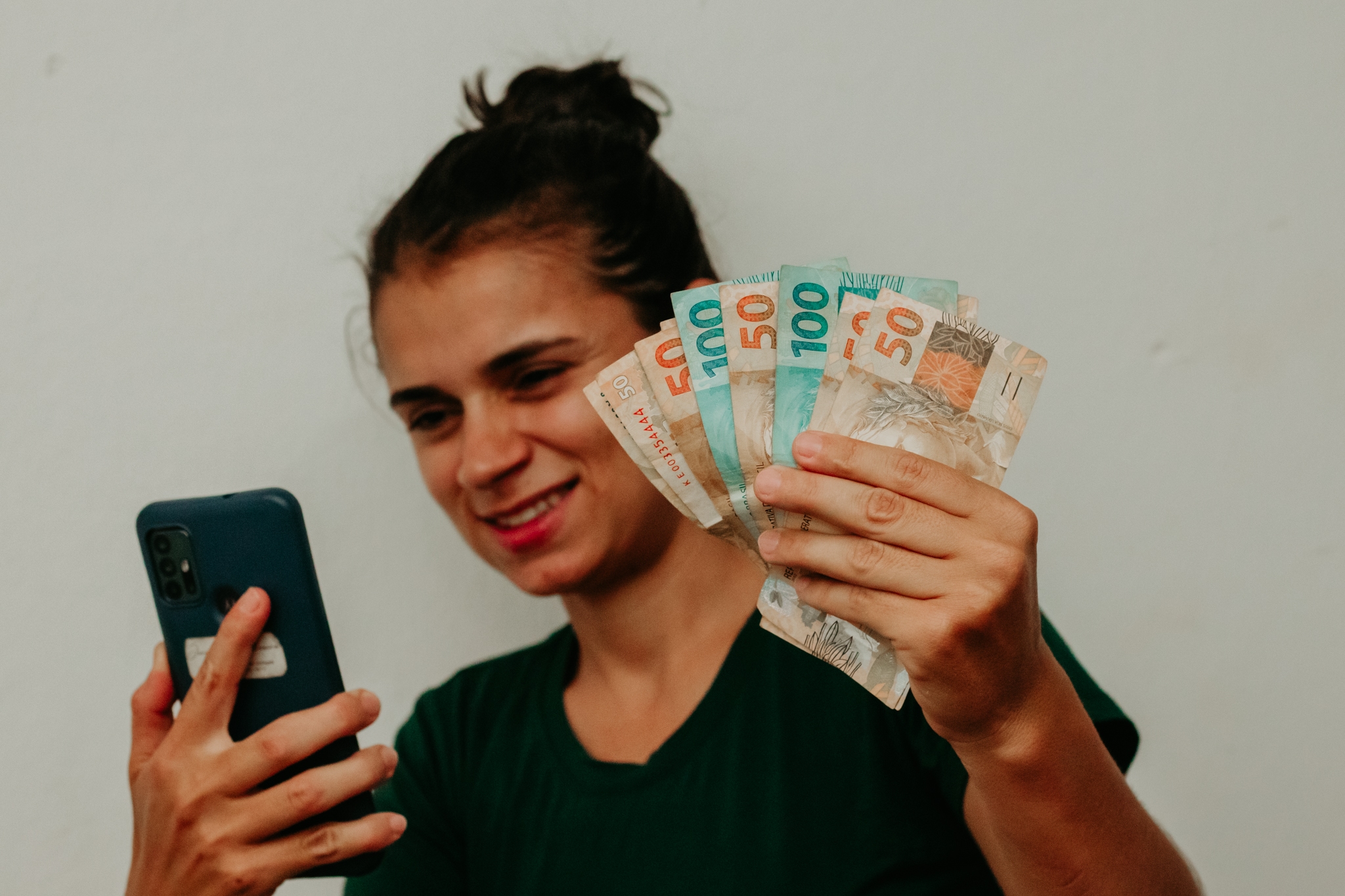Bolsa Família 121.