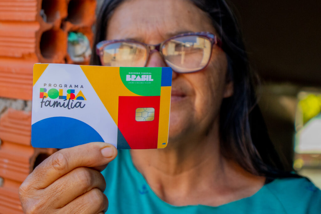 Vai receber o Bolsa Família neste mês? Fique de olho nas datas dos pagamentos!