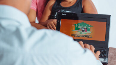 Se você está aguardando na fila para receber o Bolsa Família, fique de olho em quanto tempo demora.