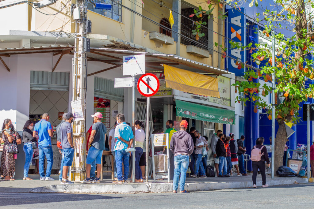Caixa extra CadÚnico.