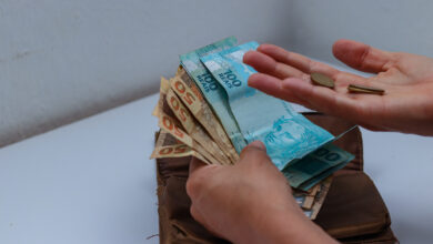 Auxílio mensal como sacar.