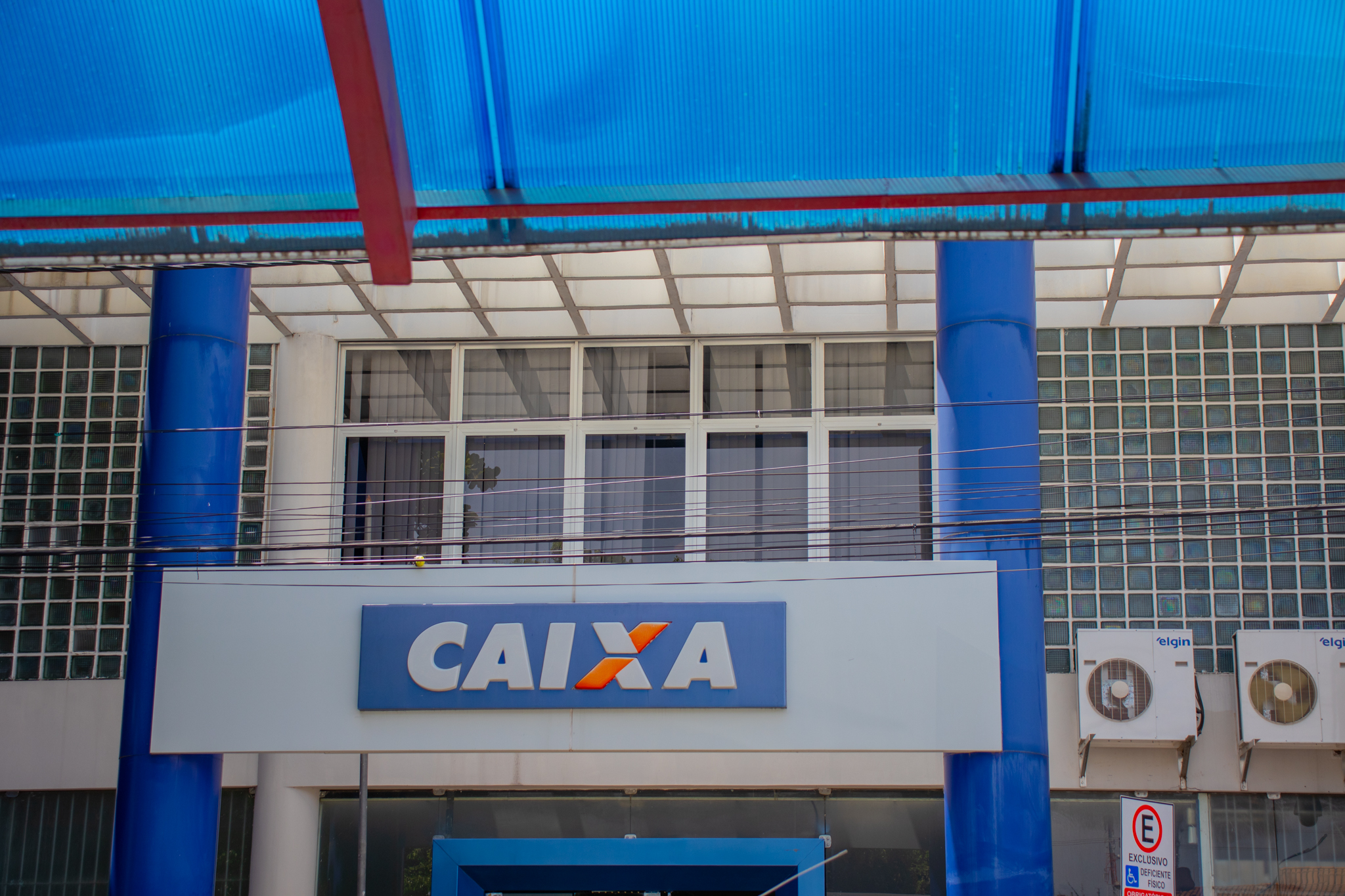 Auxílio Extraordinário Caixa.