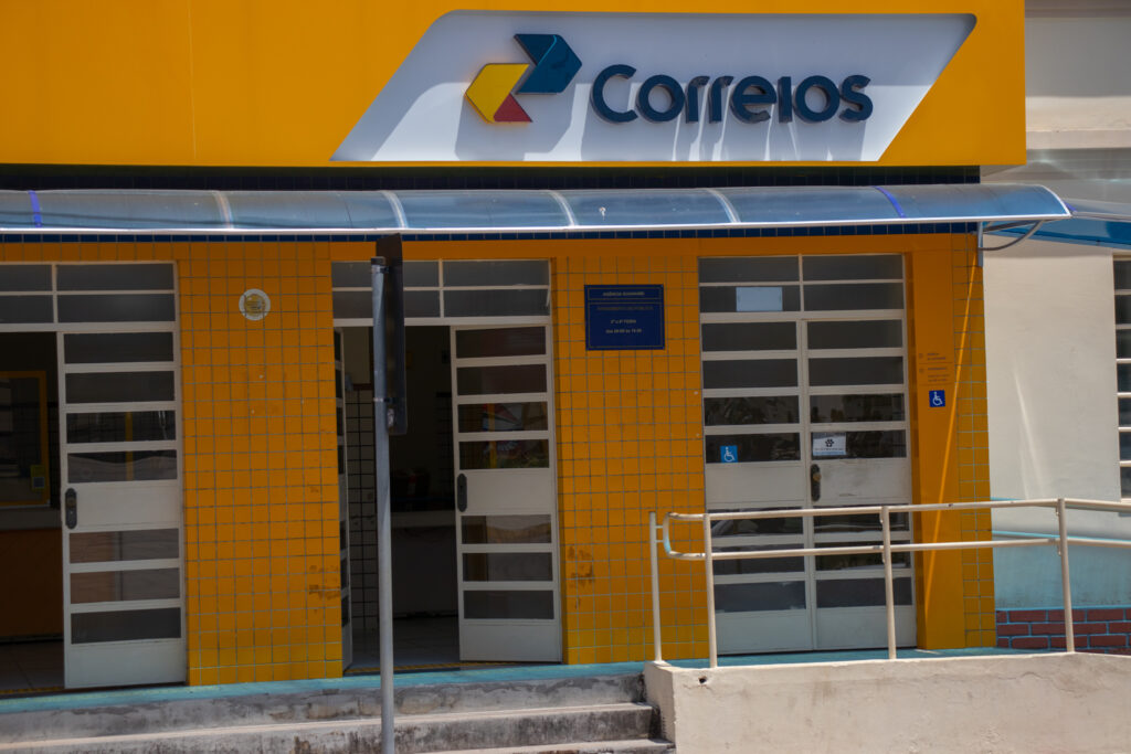 Os Correios estão tomando a frente para ajudar nos registros do CadÚnico.