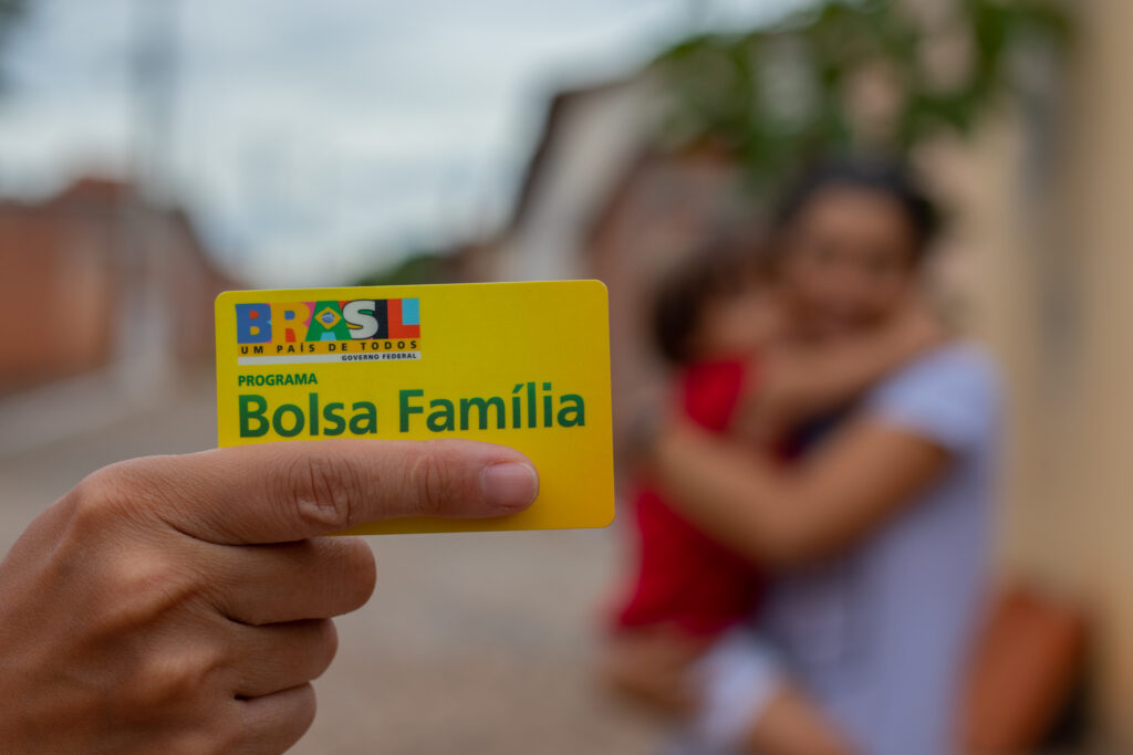 Prefeitura inicia convocação de crianças do Bolsa Família com até 7 anos; leve seu filho agora mesmo