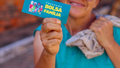 Quem recebe pensão por morte pode ter dúvida sobre a possibilidade de acessar o Bolsa Família.