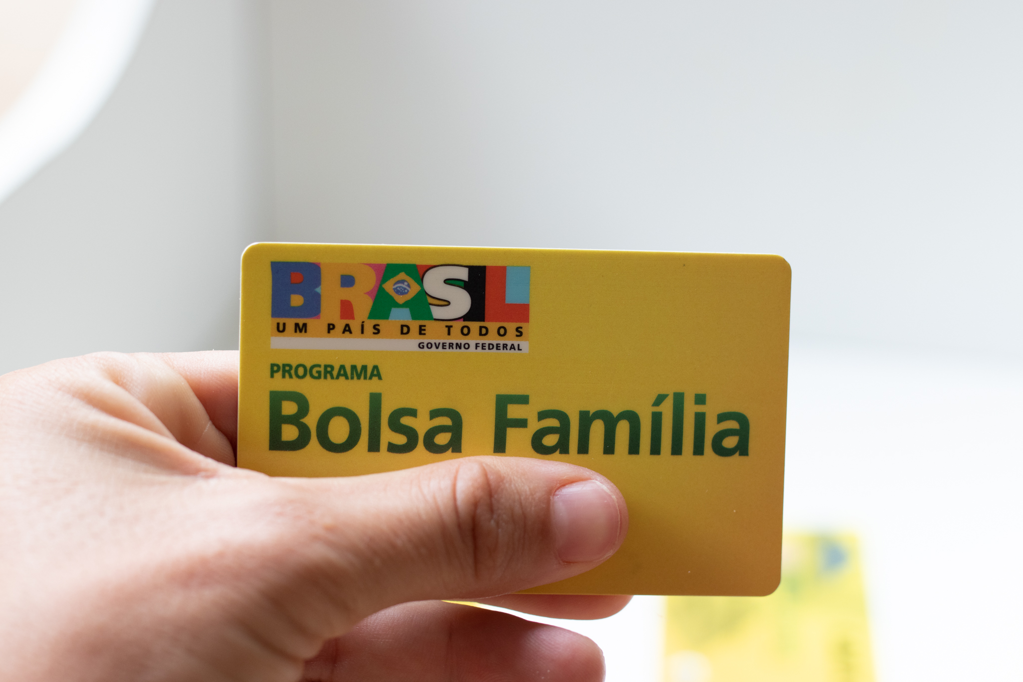 Ajustes no Bolsa Família podem ampliar benefício para milhões de pessoas