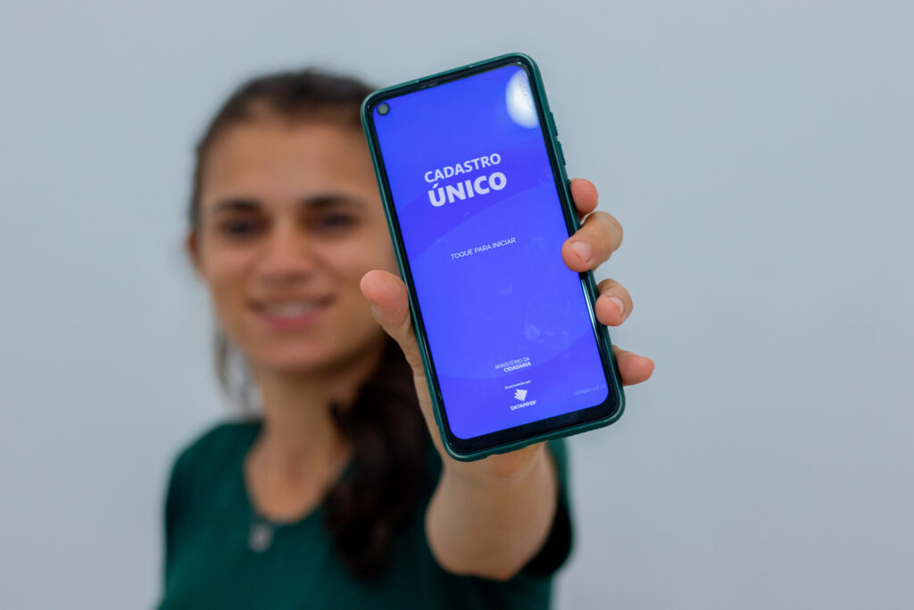 Pensando em se inscrever no CadÚnico? Veja quais benefícios você pode desbloquear!