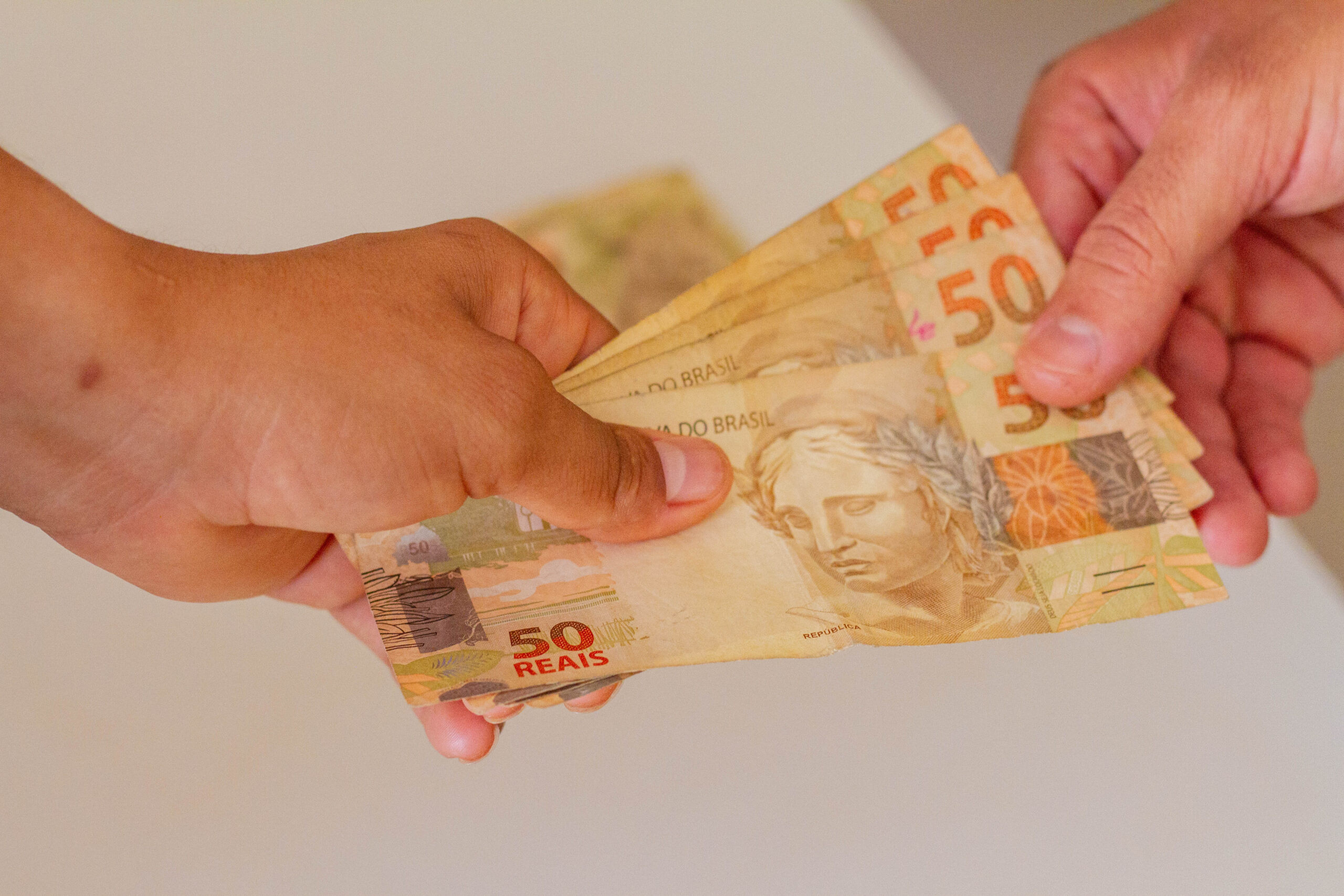 Quem já recebe o Bolsa Família ou o BPC pode ter acesso a mais um pagamento exclusivo. Confira.