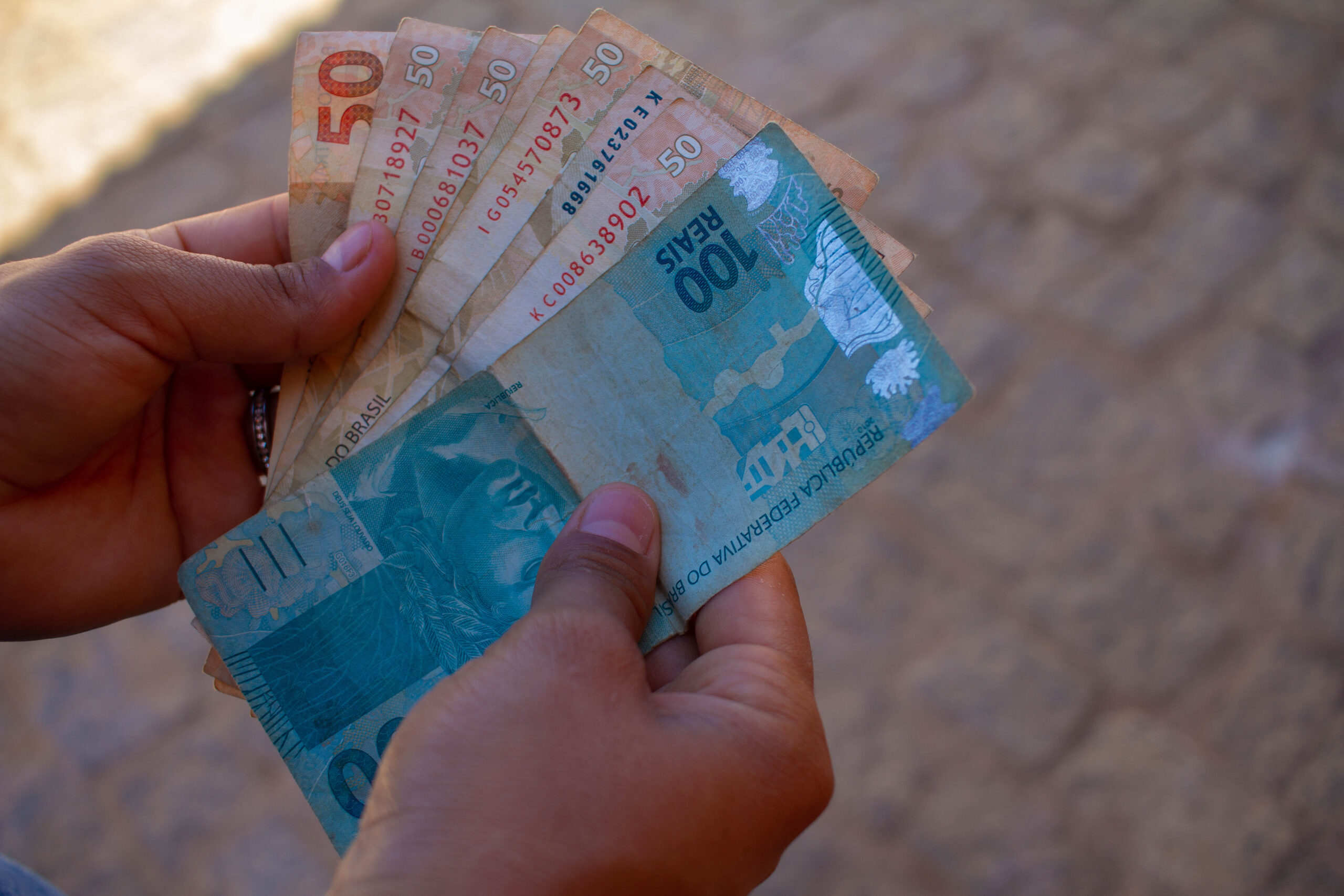 CRAS oferece auxílio de R$ 399 aos brasileiros que seguirem as REGRAS do CadÚnico