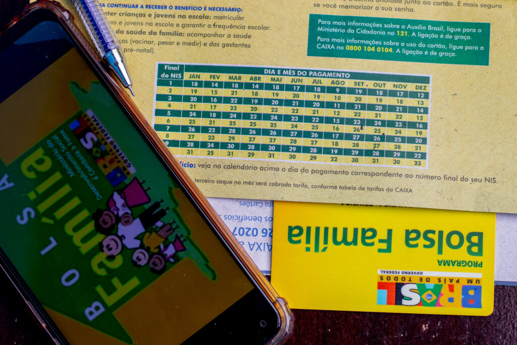 Governo Lula confirma calendário de pagamentos do Bolsa Família em janeiro