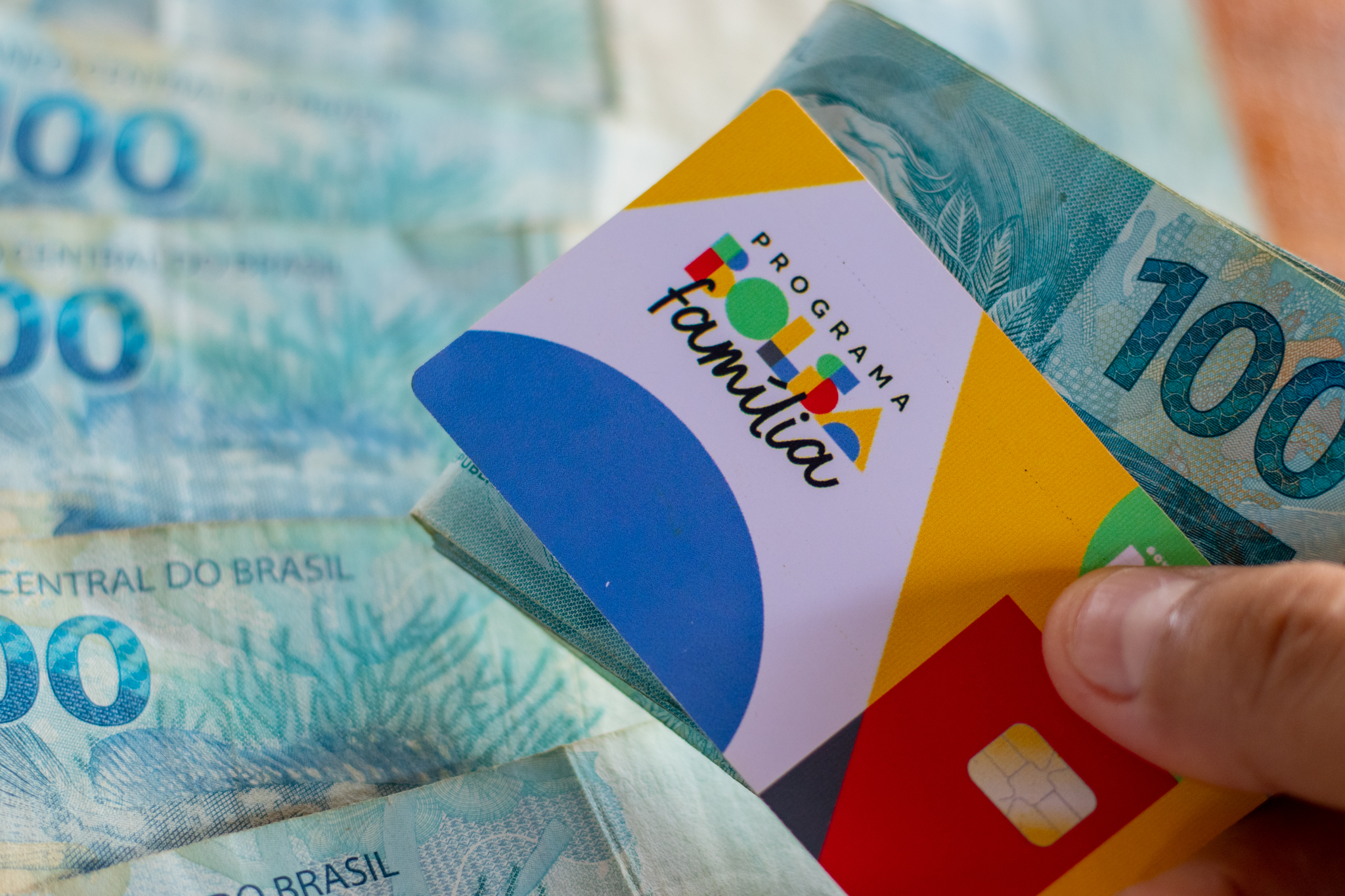 Governo anuncia pagamento de 13° do Bolsa Família para novo grupo de beneficiários