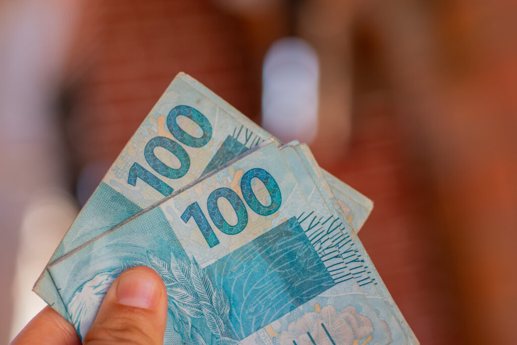 Governo confirma fim de benefício no valor de R$ 599 no próximo 23/12