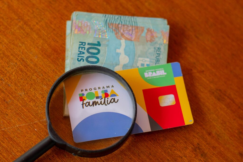 Com a aproximação das datas do Bolsa Família, a possiblidade de antecipar para o RS chama a atenção.