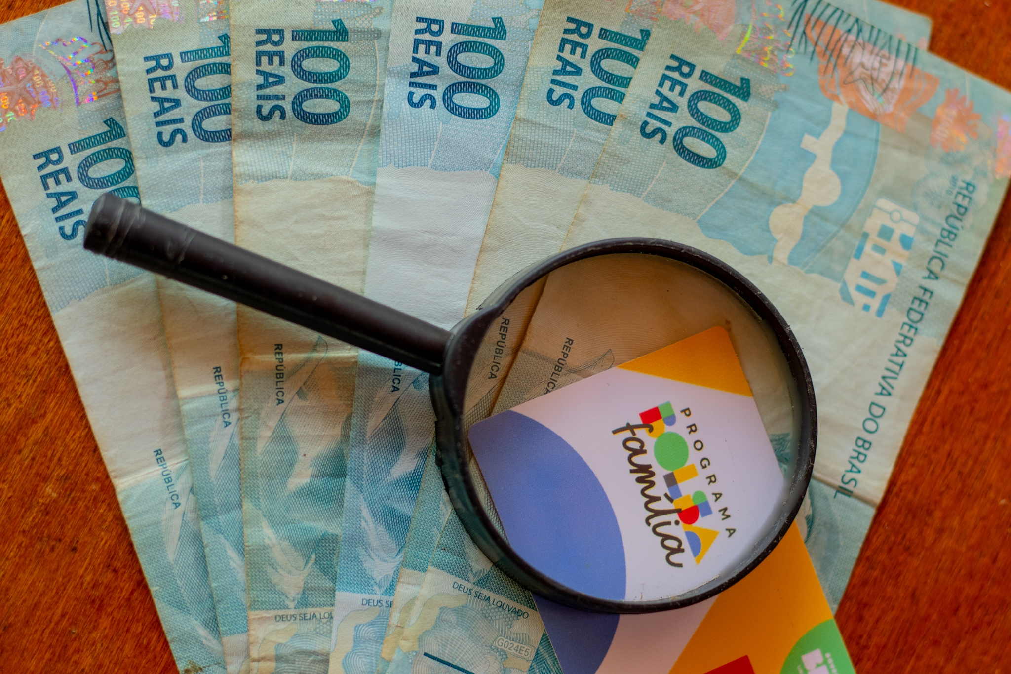 Nova revisão cadastral pode bloquear seu Bolsa Família em 2025; prepare-se!
