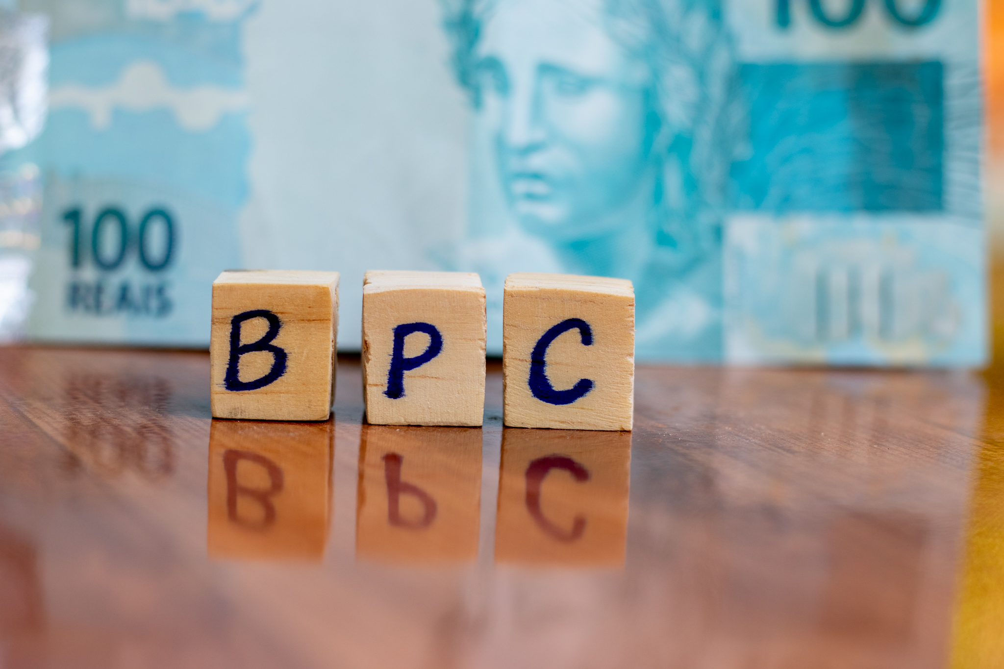 O BPC ainda é um dos pilares quando o assunto é assistência social no Brasil.