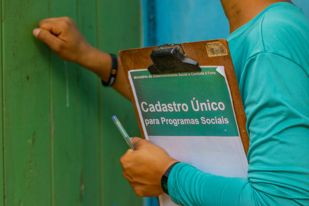 Recebeu visita do CRAS, mas ignorou? Saiba se seu benefício está em risco.