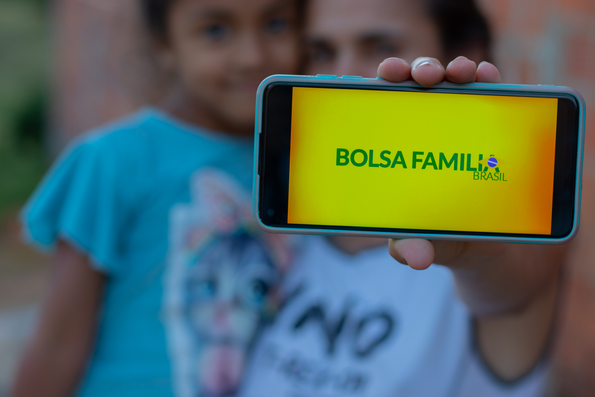Saiba se vai ser necessário atualizar seu cadastro para receber novo Bolsa Família