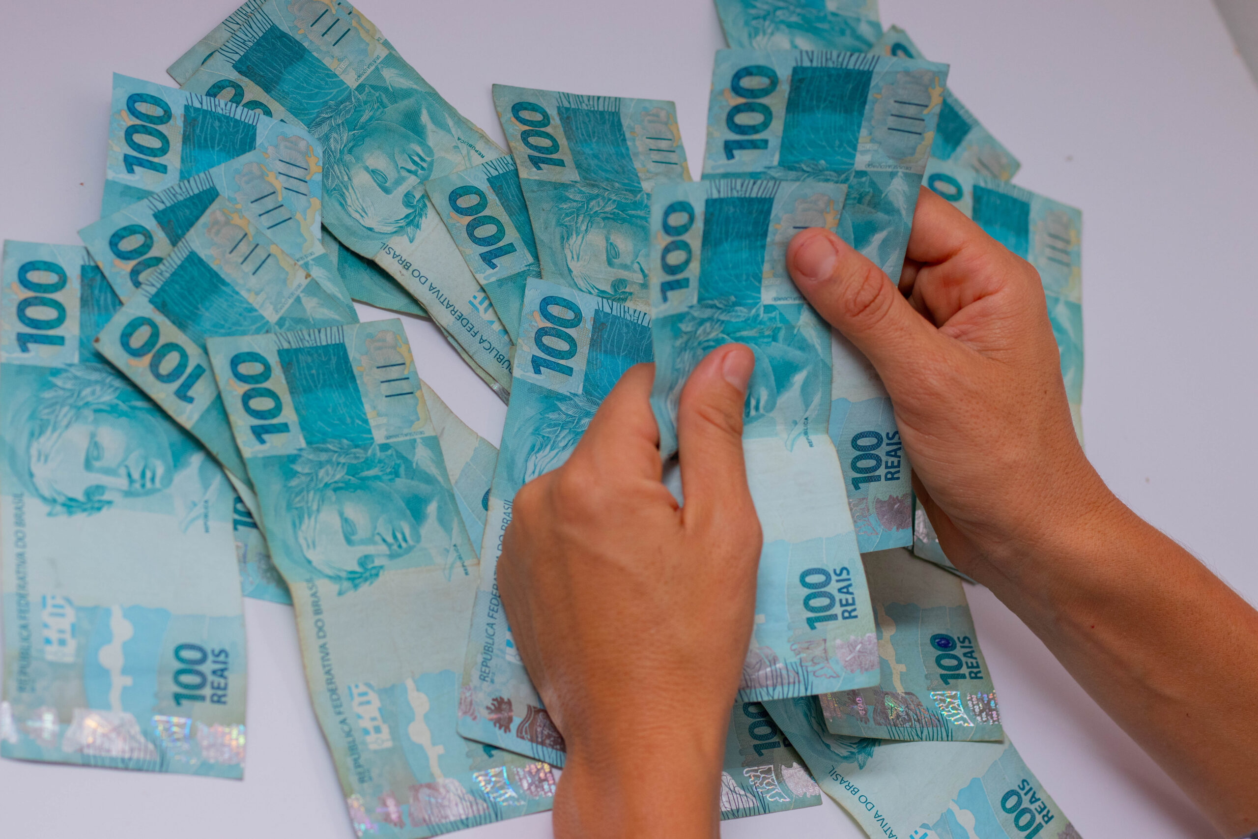 Sorteio distribui R$ 2 MILHÕES para consumidores que compram com Bolsa Família