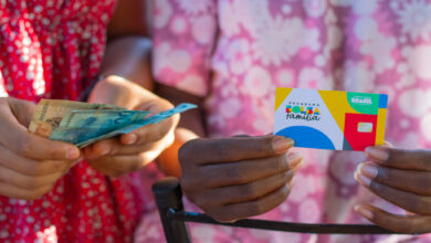Vai sacar o Bolsa Família? Antes de fazer isso, confira o comunicado da Caixa