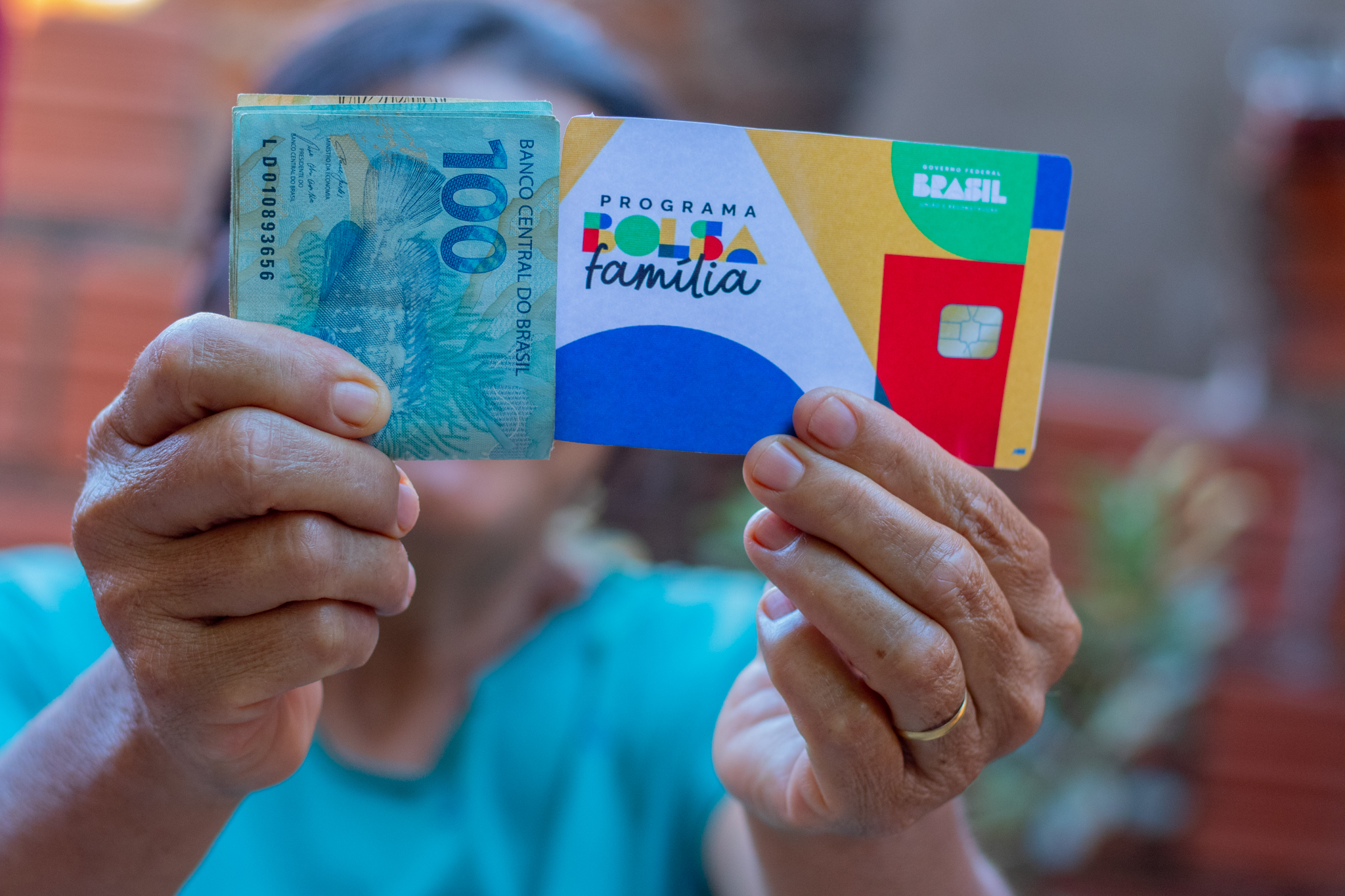 Muitas famílias perceberam que seu Bolsa Família diminuiu de valor. Entenda os motivos. / Crédito: @jeanedeoliveirafotografia / cadastrounicobrasil.com.br