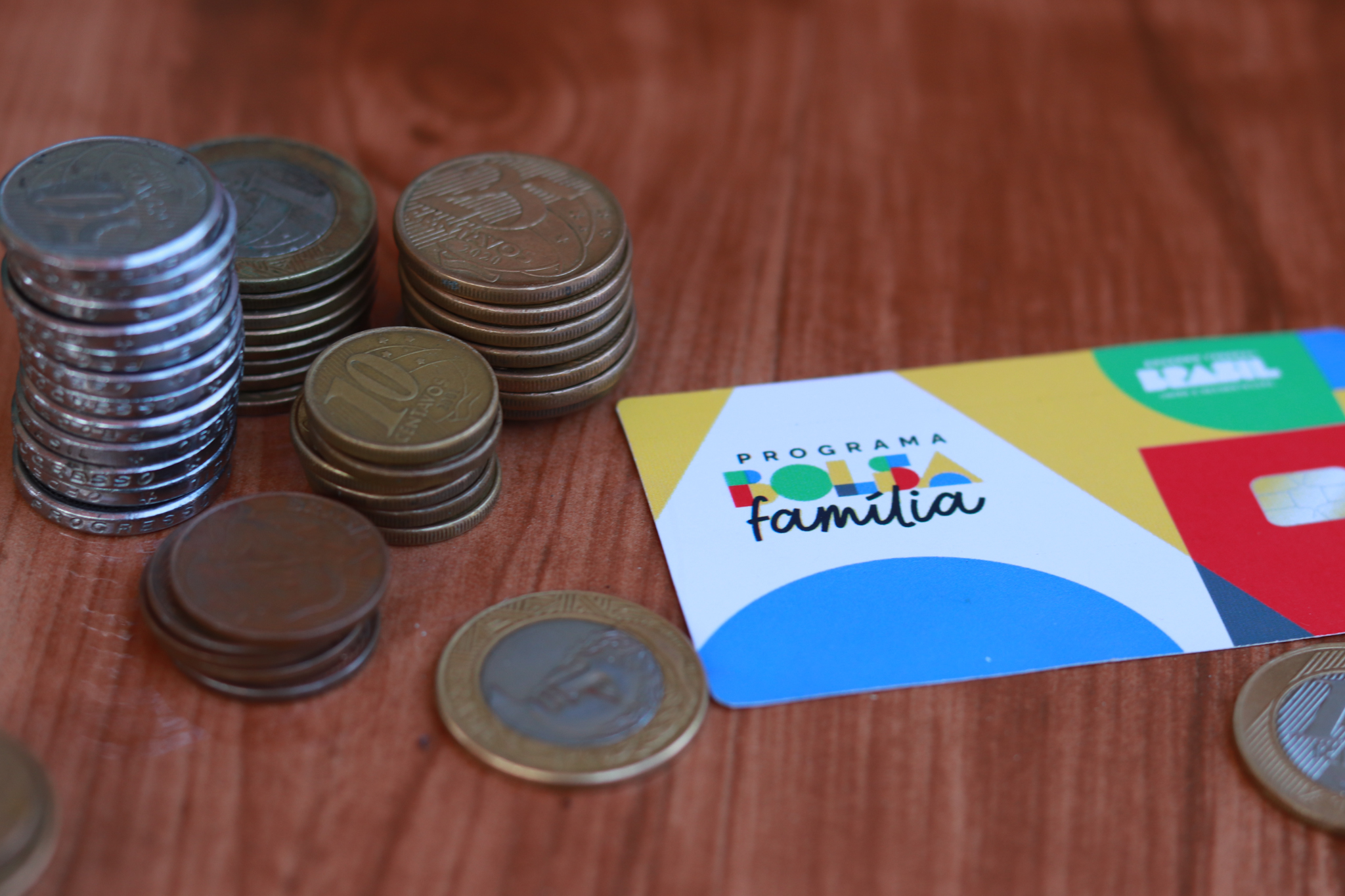 Bolsa Família terá valor ajustado para famílias com filhos em idade escolar