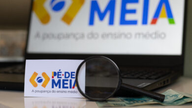 Se você é menor de idade, veja o procedimento para receber o Pé-de-Meia.
