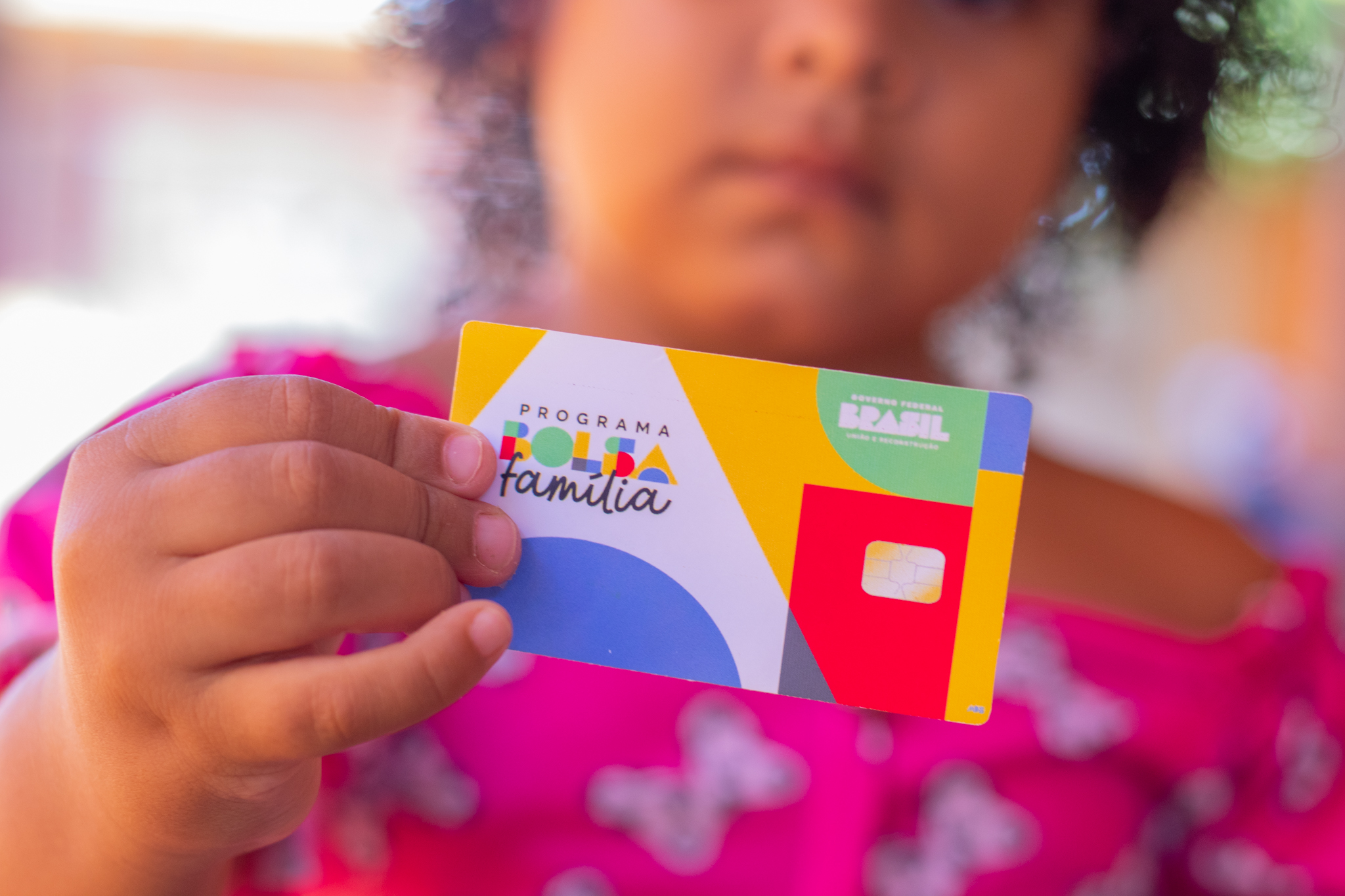 Governo lança comunicado para 5 MILHÕES de crianças do Bolsa Família