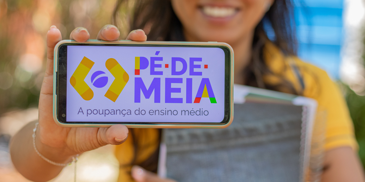 Inscrições do Pé-de-Meia será que dá para fazer tudo direto na escola Entenda
