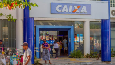A Caixa aumentou drasticamente os juros de financiamento de imóveis, o que fez com que brasileiros se questionassem sobre a aquisição.