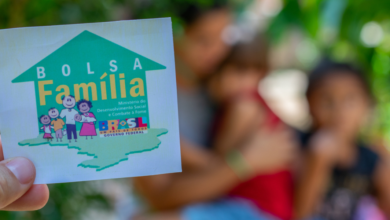Parcelas do Bolsa Família liberadas, mas dinheiro não caiu na conta Veja como resolver agora